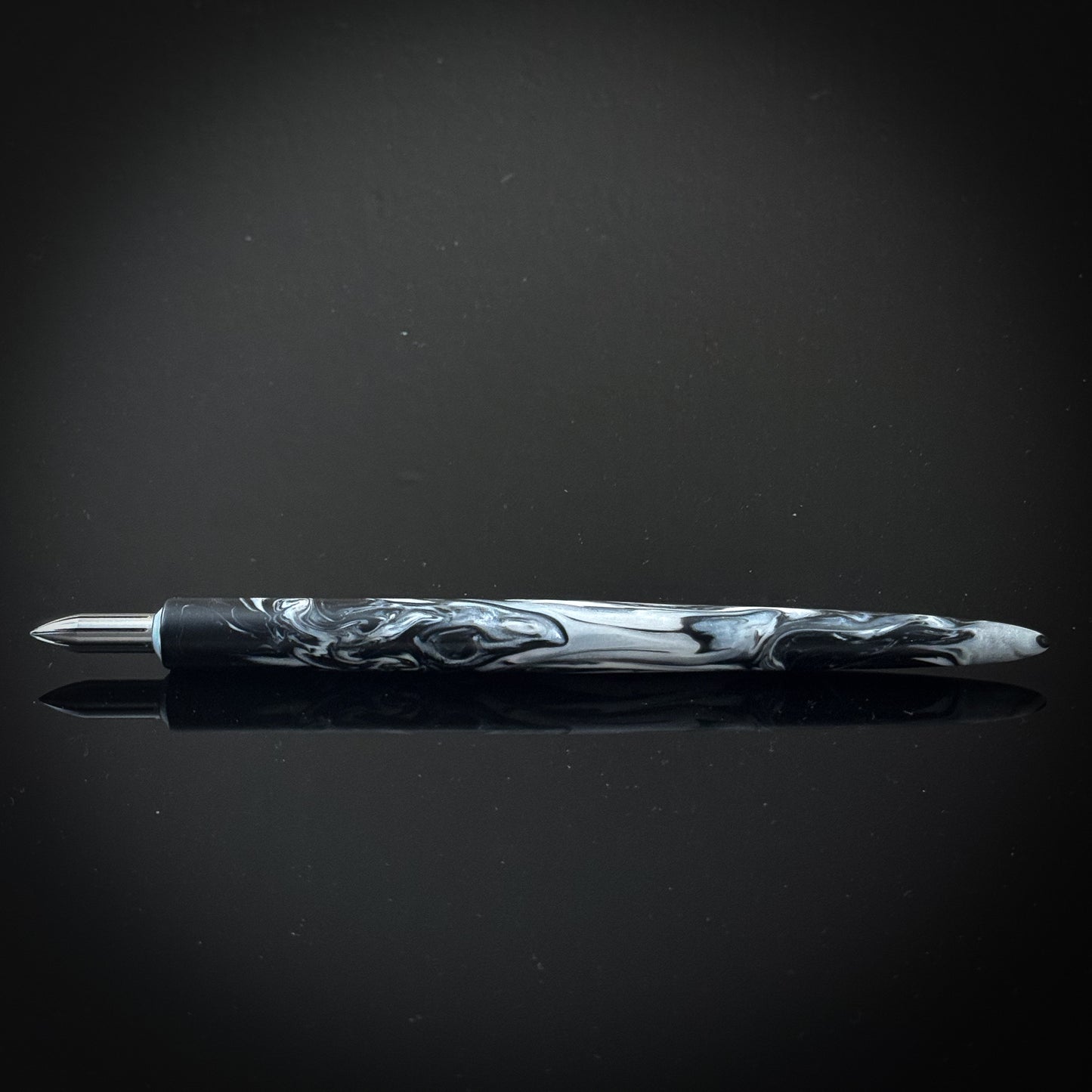 Black and White Slim Style Nib Holder Semi Gloss Finish