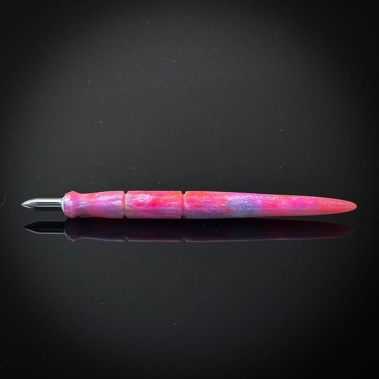 Prismatic Flight Contoured Nib Holder