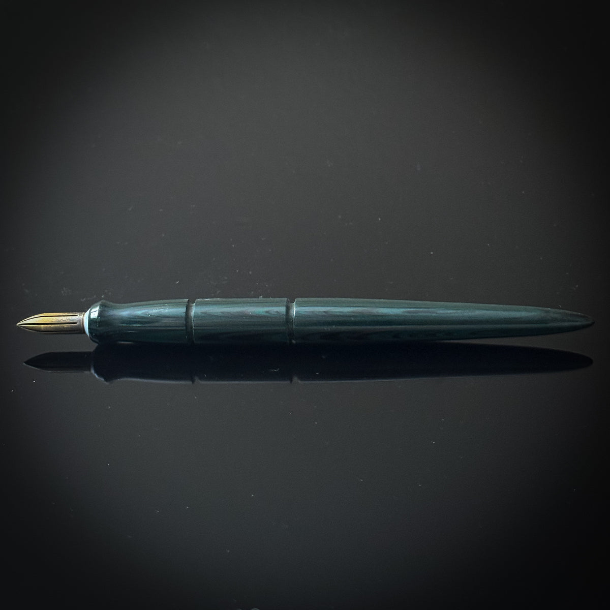 Green and Black Ebonite Contoured Nib Holder