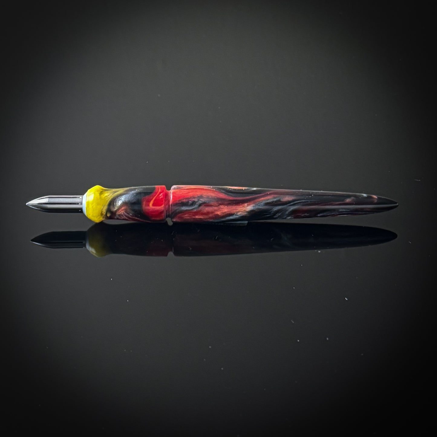 Black Velvet Hibiscus Mini Nib Holder