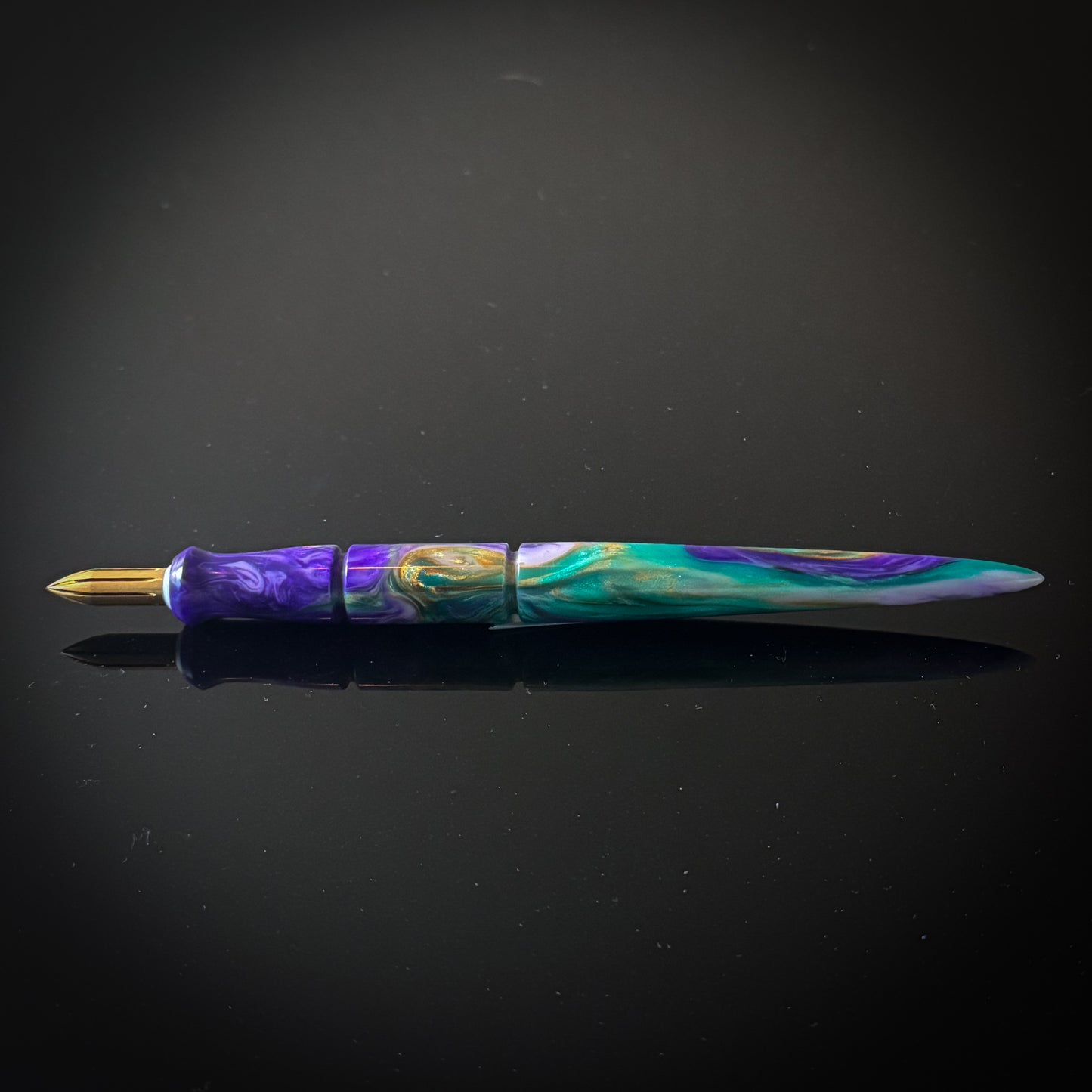 Mardi Gras Confetti Contoured Nib Holder