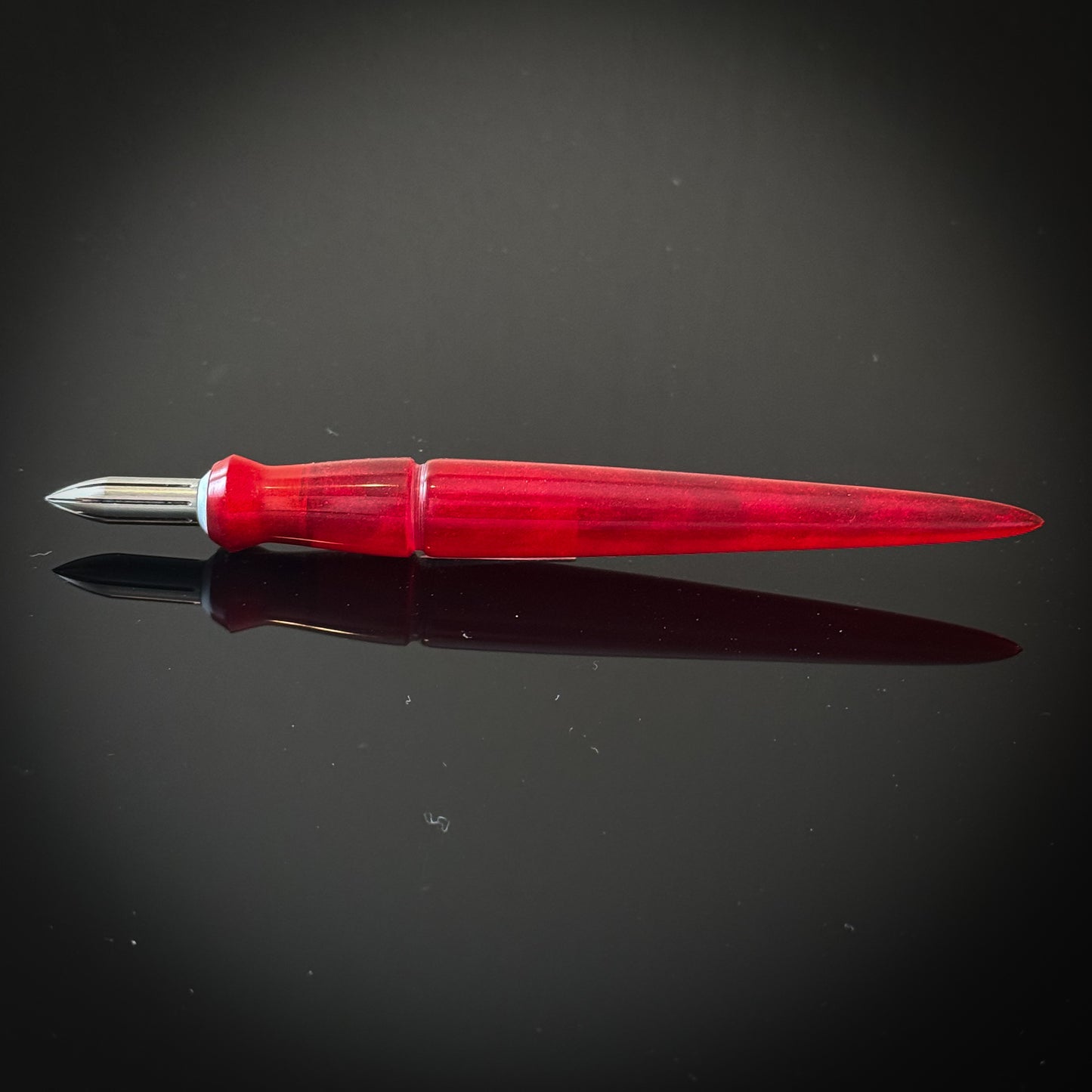 Red Satisrefraction Mini Nib Holder