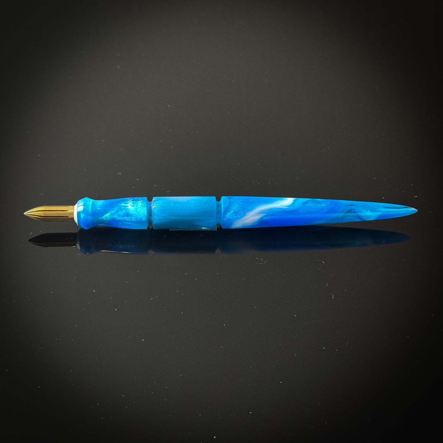 Zora Contoured Nib Holder