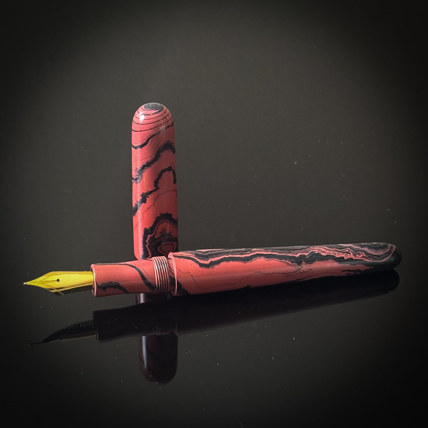 Red and Black Ebonite Shadyside Model - Jowo Nib