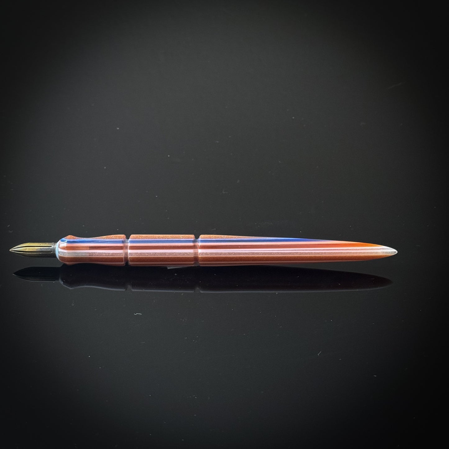 Subtle Chameleon Contoured Nib Holder