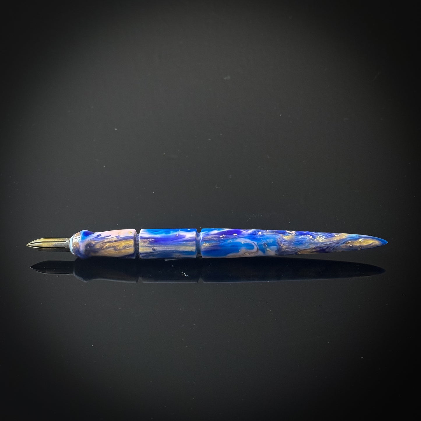 Once Upon a Broken Heart Contoured Nib Holder
