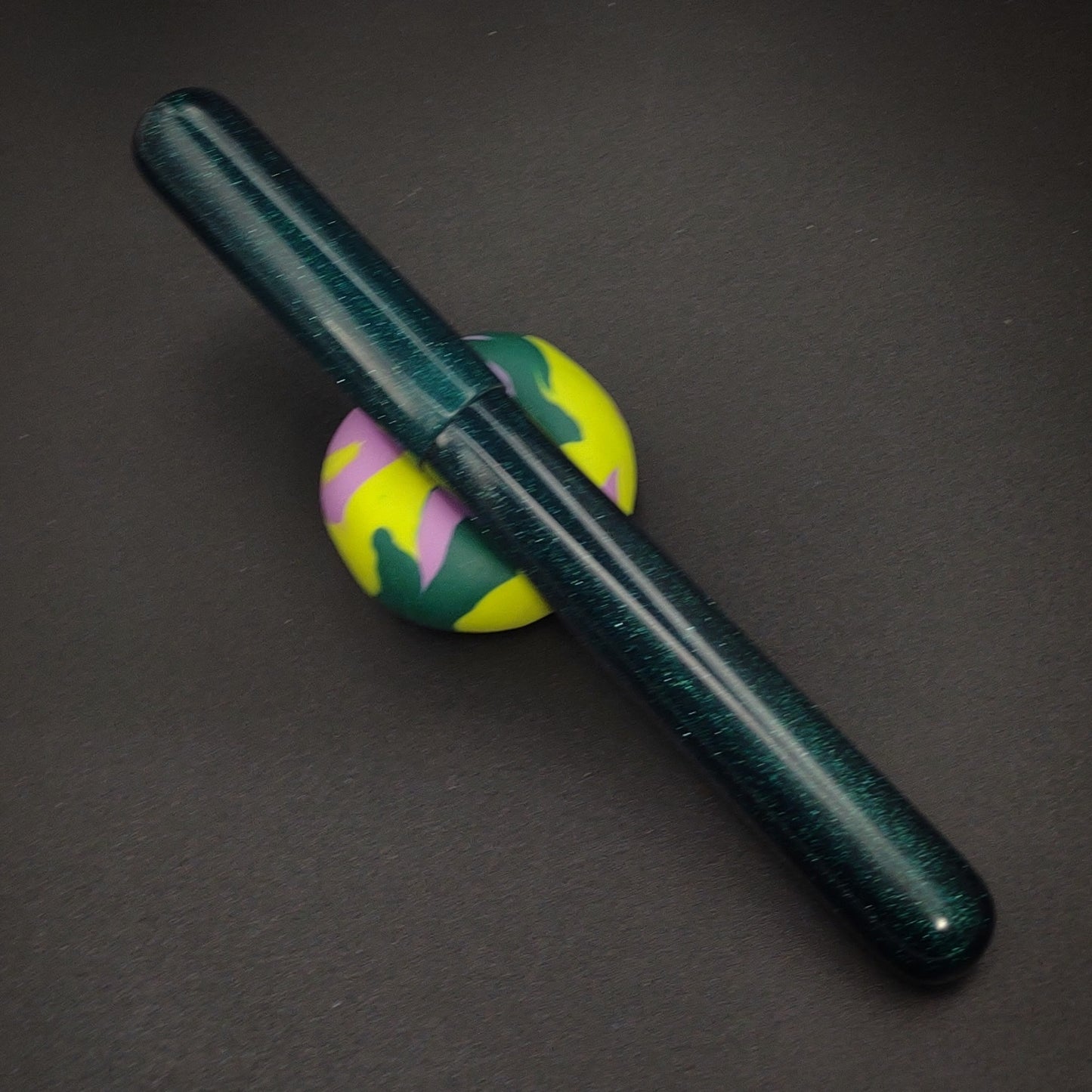 Green Satisrefraction Elliott Model. Bock Nib