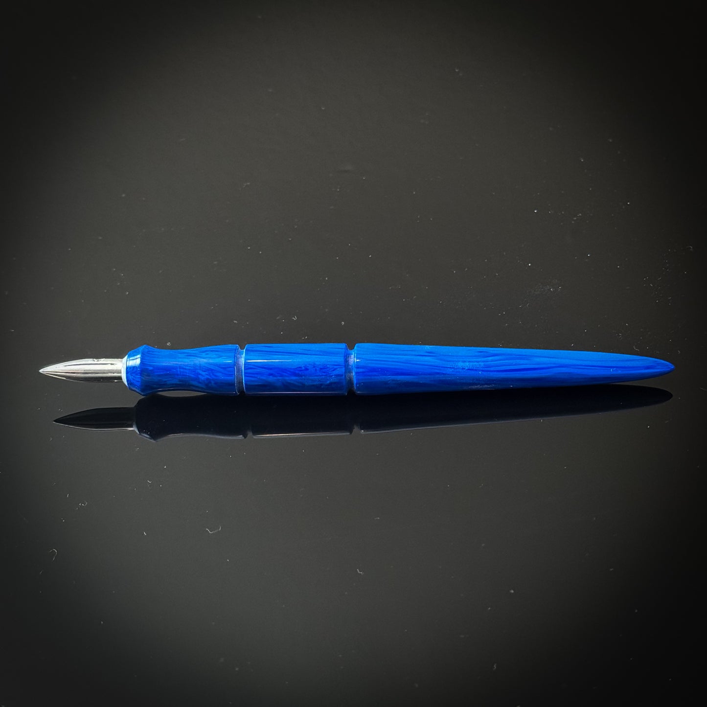 Light and Dark Blue Contoured Nib Holder