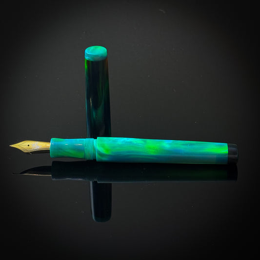 Aurora Black and Moon Green OPAREX Slim Westwood Model -Jowo Nib