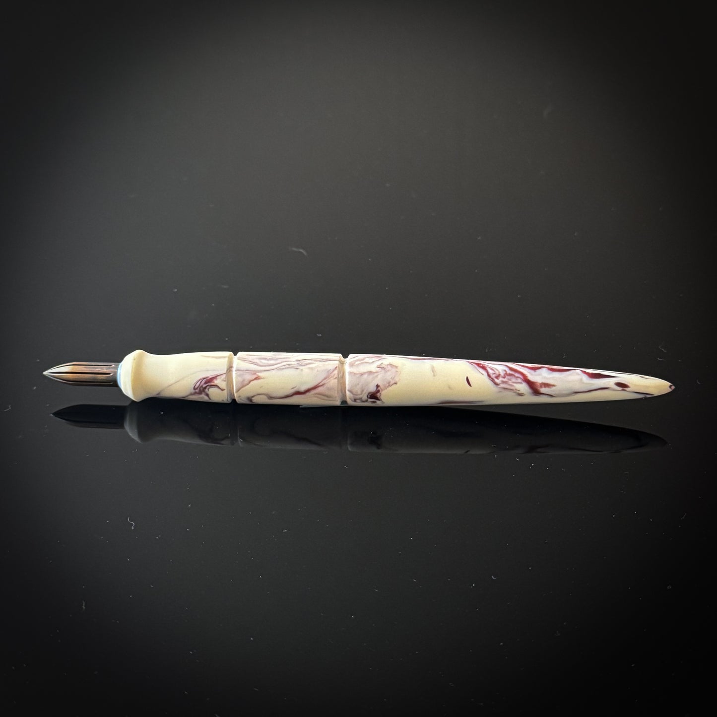 Cinnabar Sands Contoured Nib Holder -Low Lustre Finish