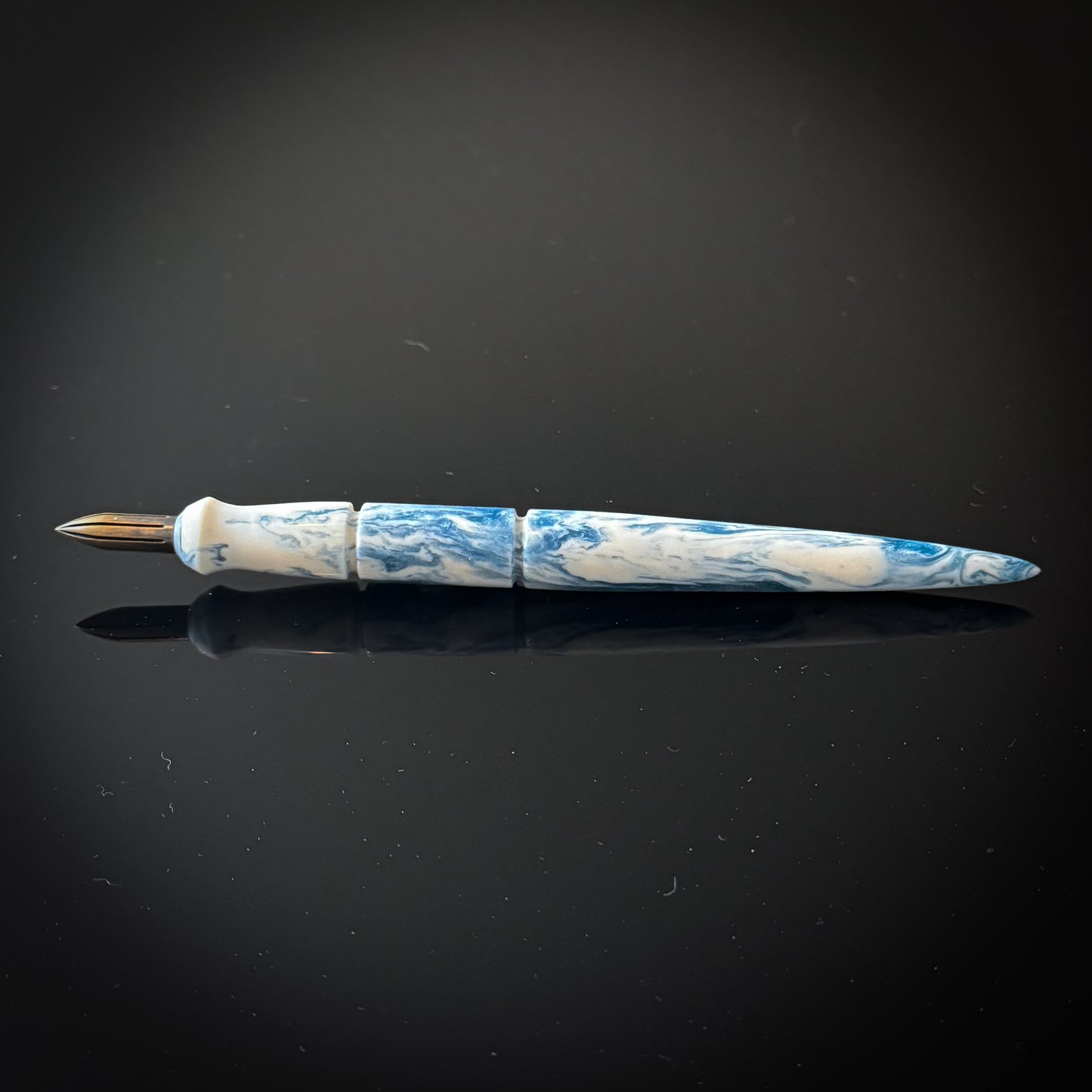 Blue and White Contoured Nib Holder