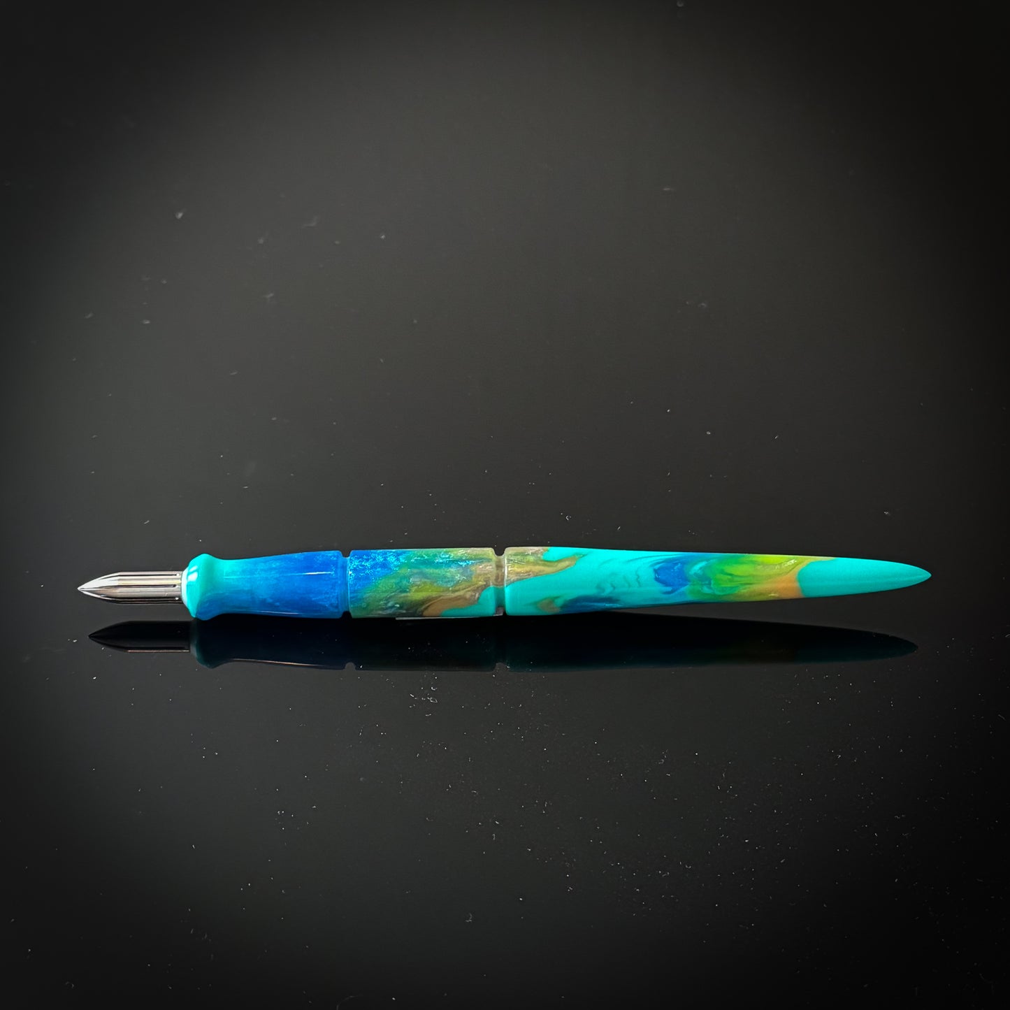 Costal Chic Contoured Nib Holder