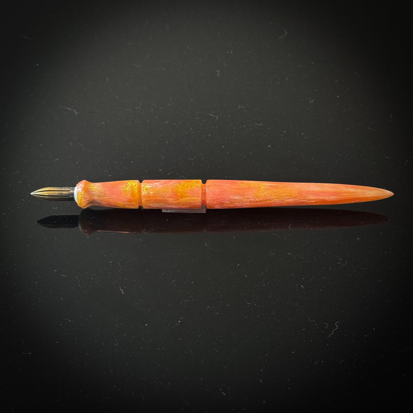 Champagne Stardust Contoured Nib Holder