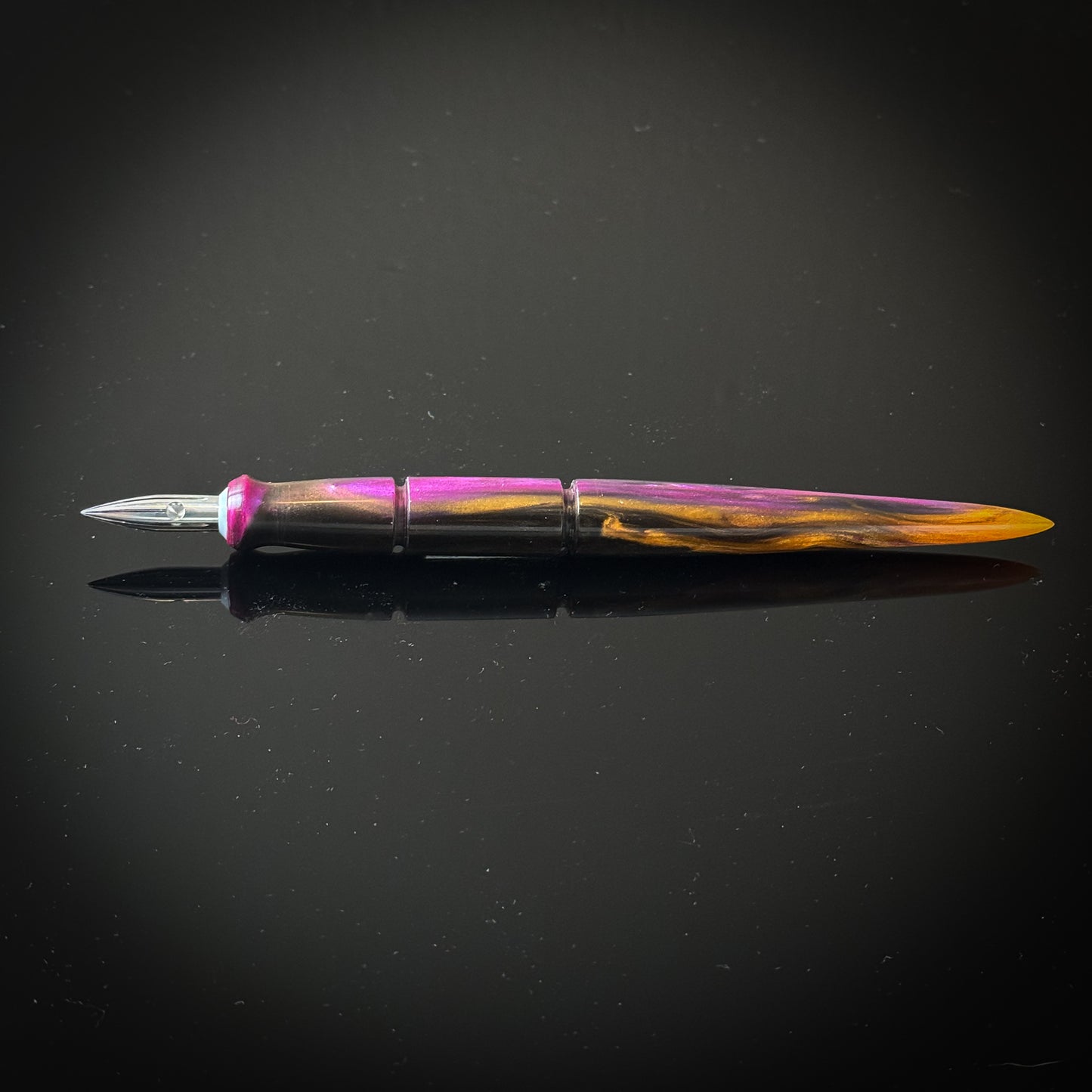 Falling In Love Contoured Nib Holder