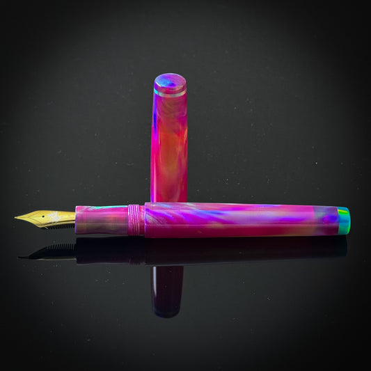 Aurora Violet with Dreamy Green OPAREX Slim Westwood Model -Jowo Nib