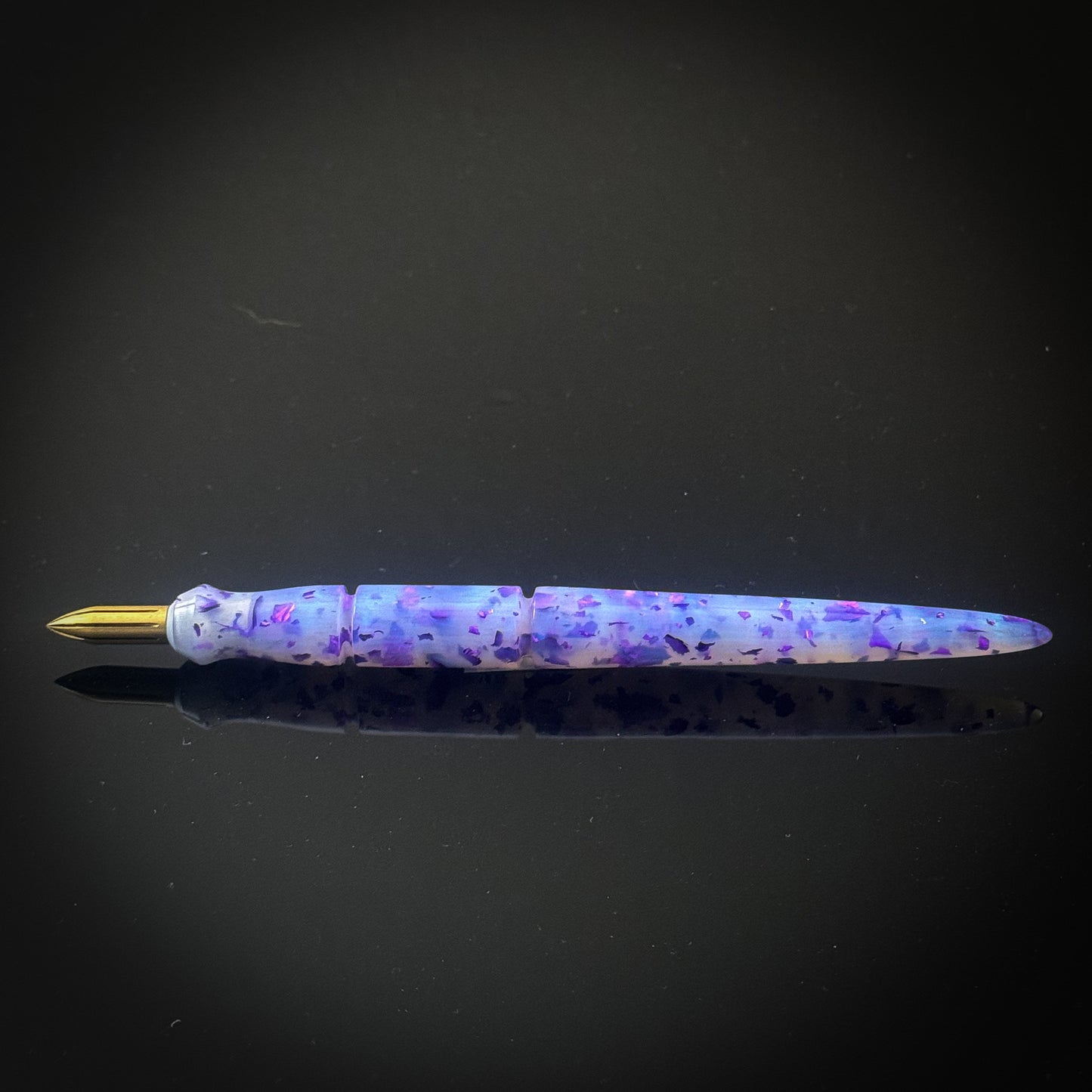Periwinkle Sparkle Contoured Nib Holder