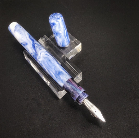 Blue, White and Clear DiamondCast Uptown Model - Jowo Nib